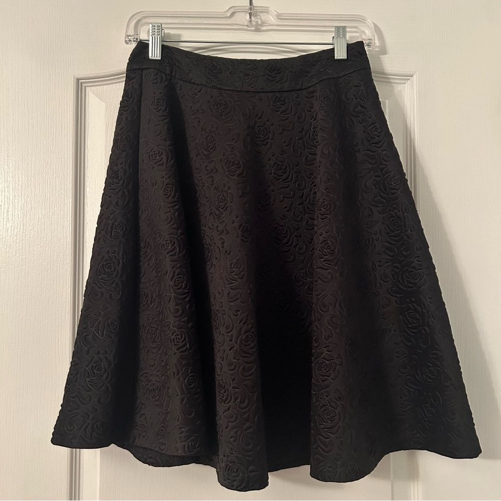 Guess Black Textured Floral A-Line Skirt